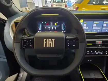 Photo 12 Fiat Panda Grande  1.2 Hybrid Turbo 110ch La Prima eDCT6