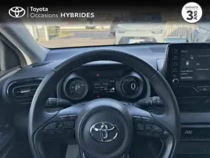 Photo 12 Toyota Yaris  116h Design 5p Pack Confort