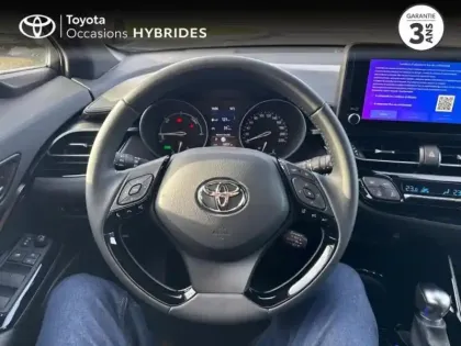 Photo 8 Toyota C-HR  2.0 Hybride 184ch Dynamic Ultimate E-CVT
