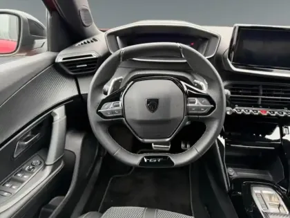 Photo 26 Peugeot 2008  1.2 Hybrid 136ch GT e-DCS6