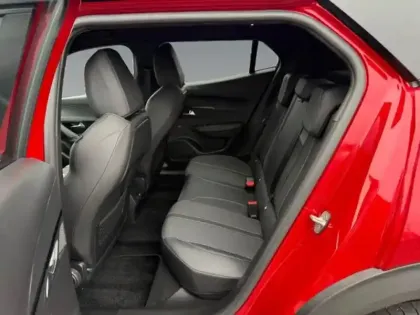 Photo 27 Peugeot 2008  1.2 Hybrid 136ch GT e-DCS6