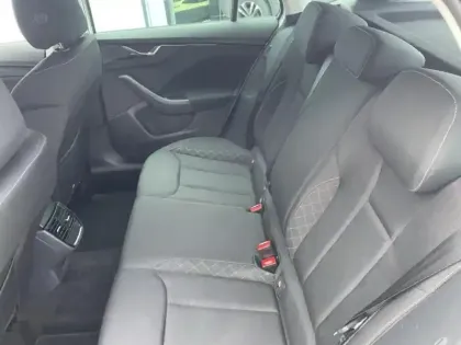 Photo 7 Skoda Kamiq  1.0 TSI Evo 110ch Ambition