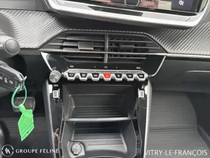 Photo 14 Peugeot 208  1.2 Hybrid 110ch Business e-DCS6