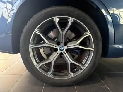 Photo 7 BMW X5  xDrive45e 394ch M Sport 17cv