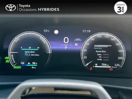 Photo 13 Toyota C-HR  2.0 Hybride Rechargeable 225ch Graphic MY26