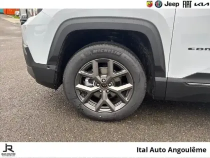 Photo 10 Jeep Compass  1.2 Turbo T3 145ch e-Hybrid Altitude BVR6