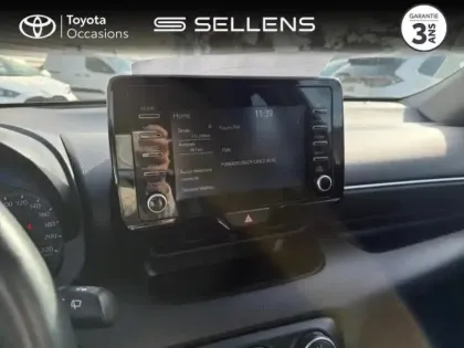 Photo 14 Toyota Yaris  120 VVT-i Dynamic 5p MY22