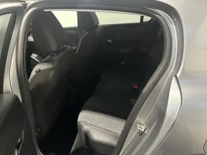 Photo 9 Peugeot 208  1.2 Hybrid 100ch Allure e-DCS6