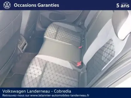 Photo 8 Volkswagen Golf  2.0 TDI SCR 150ch R-Line DSG7