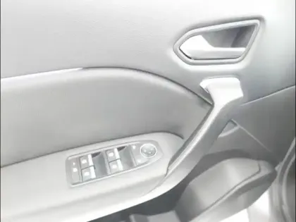 Photo 9 Renault Captur  1.6 E-Tech hybride 145ch Techno