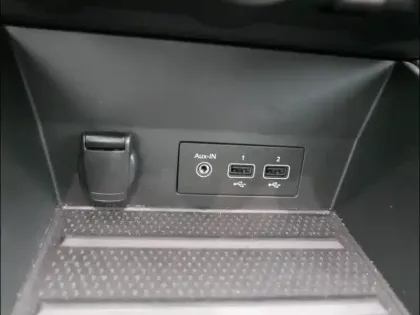 Photo 11 Renault Captur  1.6 E-Tech hybride 145ch Techno