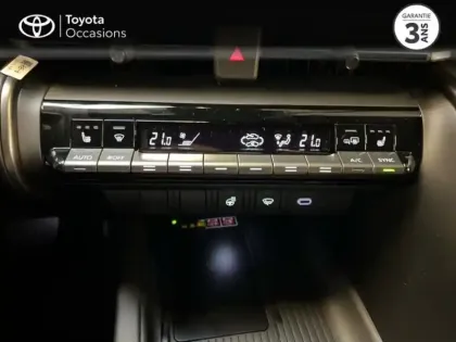 Photo 14 Toyota C-HR  1.8 Hybride 140ch Graphic MY26