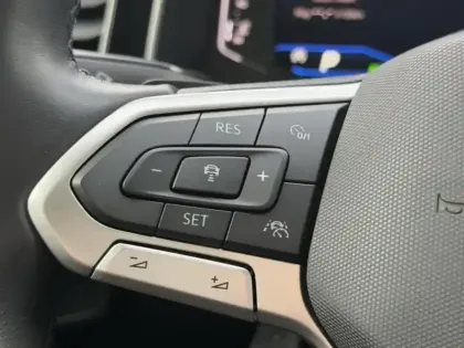 Photo 7 Volkswagen Taigo  1.5 TSI 150ch R-Line DSG7