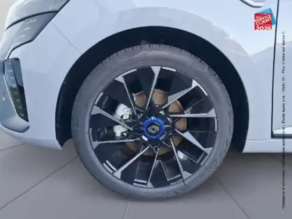 Photo 9 Renault Clio  1.6 E-Tech 145ch full hybrid esprit Alpine - 25