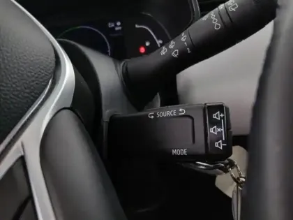 Photo 12 Renault Clio  1.6 E-Tech hybride 145ch Evolution