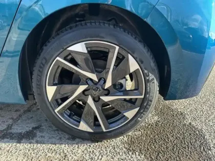 Photo 8 Peugeot 308  1.5 BlueHDi 130ch S&S Allure EAT8