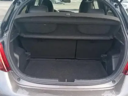 Photo 12 Toyota Yaris  HSD 100h Collection 5p