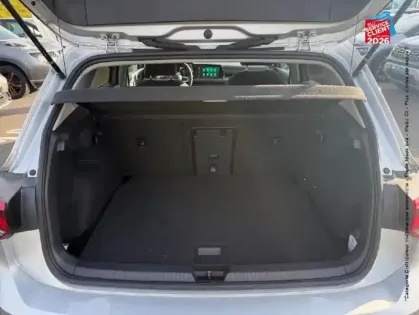 Photo 28 Volkswagen Golf  1.5 eTSI OPF 150ch Style DSG7 Sieges chauf GPS Camera