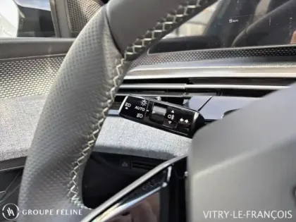 Photo 13 Peugeot 3008  1.2 Hybrid 145ch GT e-DCS6