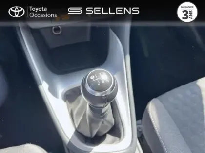 Photo 10 Toyota Yaris  120 VVT-i Dynamic 5p MY22