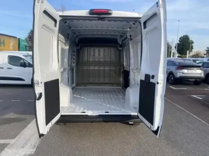 Photo 10 Peugeot Boxer  Fg L2H2 3.5 140ch S&S Pack Premium Connect BVA8