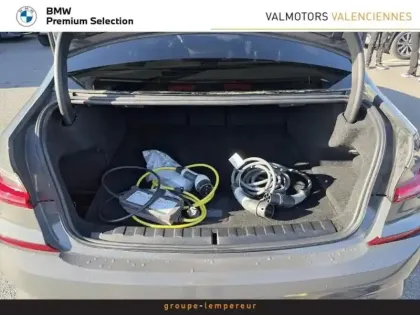 Photo 19 BMW Serie 3 Série 3 330eA xDrive 292ch M Sport