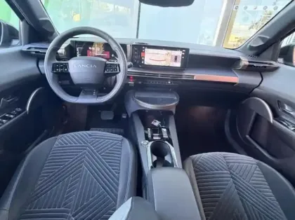 Photo 12 Lancia Ypsilon Gén. III Ph1 LX 5