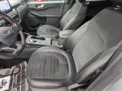 Photo 9 Ford Kuga  2.5 Duratec 190ch FHEV E85 ST-Line X BVA