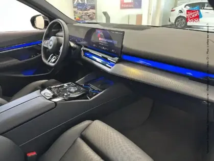 Photo 12 BMW Serie 5 Série 5 i5 340ch M Sport eDrive40