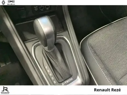 Photo 5 Renault Captur  1.6 E-Tech hybride 145ch Techno