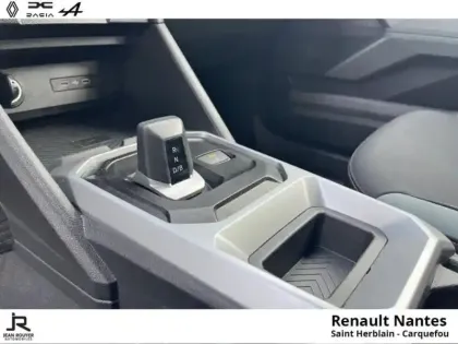 Photo 10 Dacia Duster  1.6 hybrid 140ch Extreme