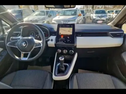 Photo 8 Renault Clio  1.3 TCe 140ch Techno