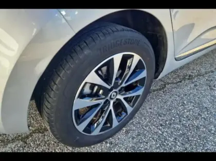 Photo 12 Renault Clio  1.3 TCe 140ch Techno