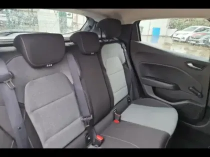 Photo 10 Renault Clio  1.5 Blue dCi 100ch Evolution - 24