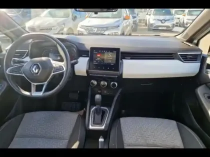 Photo 8 Renault Clio  1.6 E-Tech hybride 140ch Limited -21N