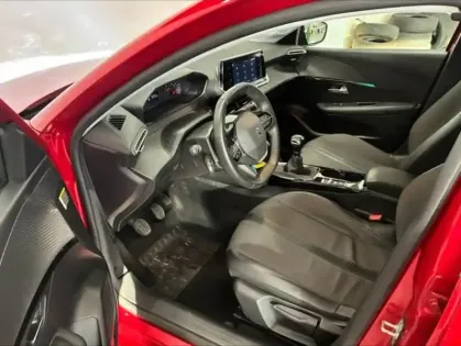 Photo 8 Peugeot 208  1.5 BlueHDi 100ch S&S Allure