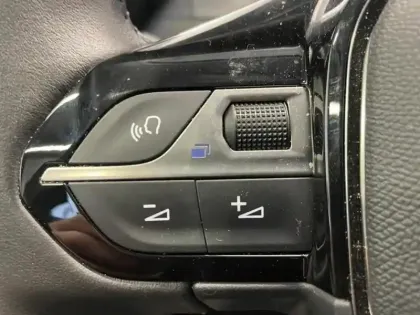 Photo 13 Peugeot 208  1.2 PureTech 75ch S&S Style