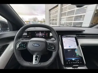 Photo 8 Ford Capri  286ch Extended Range 77kWh Pack Premium RWD