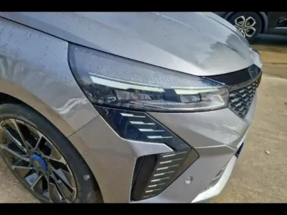 Photo 14 Renault Clio  1.6 E-Tech 145ch full hybrid esprit Alpine