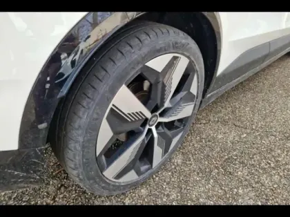 Photo 12 Renault Megane  E-Tech Electric EV60 220ch Techno super charge -B