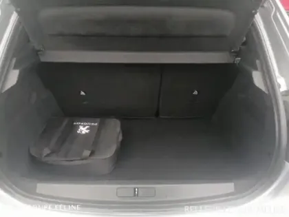 Photo 5 Peugeot 208  e- 136ch Style