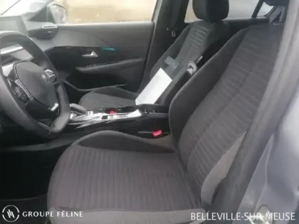 Photo 8 Peugeot 208  e- 136ch Style