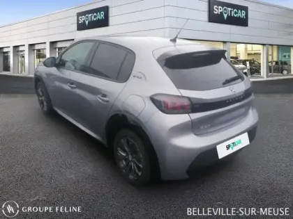 Photo 6 Peugeot 208  e- 136ch Style