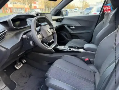 Photo 14 Peugeot 2008  1.2 Hybrid 145ch GT e-DCS6