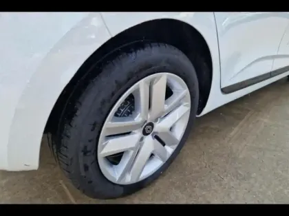 Photo 12 Renault Clio  1.0 Eco-G 100ch Evolution - 25