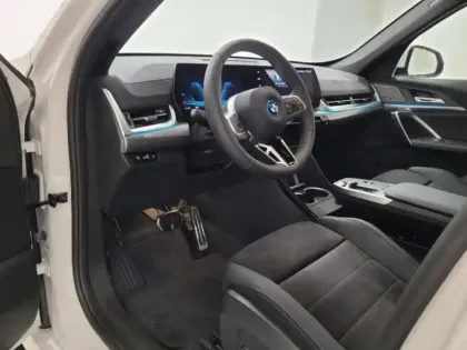 Photo 14 BMW X1  ieDrive20 204ch M Sport