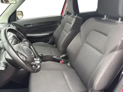 Photo 6 Suzuki Swift  1.2 Dualjet Hybrid 83ch Pack