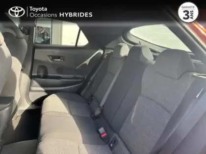 Photo 11 Toyota C-HR  2.0 Hybride Rechargeable 225ch Graphic MY26