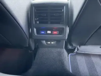 Photo 12 Volkswagen Golf  2.0 TSI 320ch R 4Motion DSG7