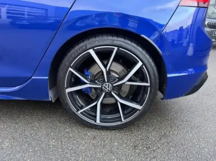 Photo 8 Volkswagen Golf  2.0 TSI 320ch R 4Motion DSG7